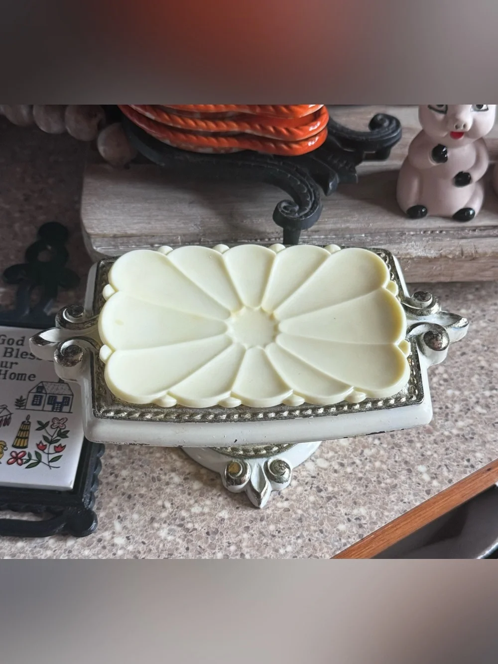 Amerock Carriage House Pedestal Soap Dish